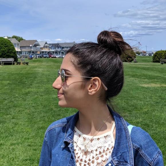 Meet your Posher, Vitória trindade - Picture 1 of 1